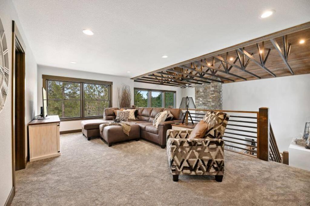 Photo of Livingroom in Lead