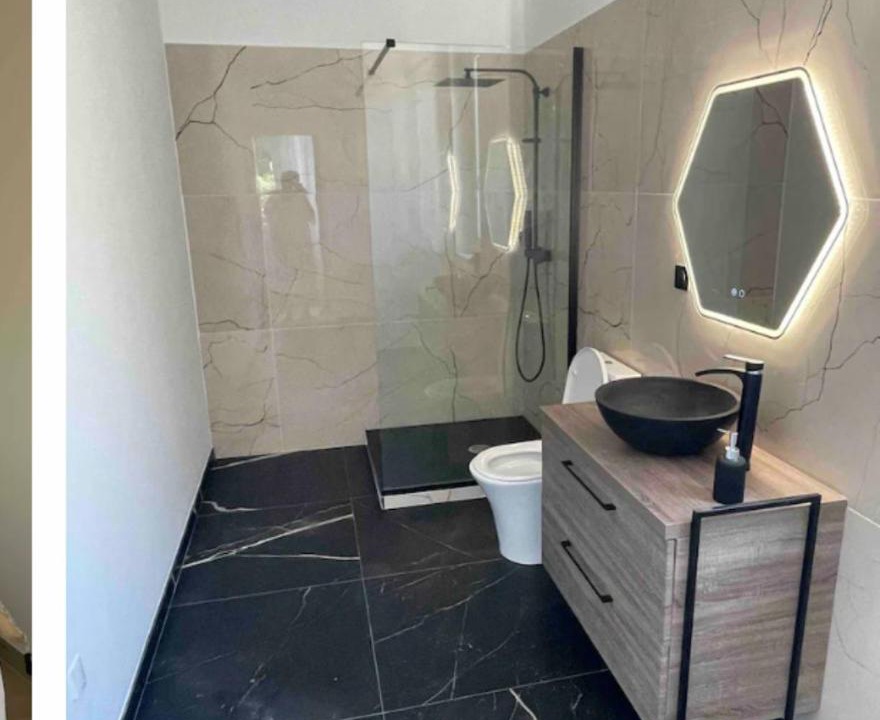 Photo of Others in Bains de Guitera