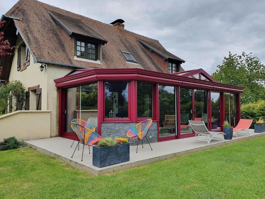 Photo of Others in Reux