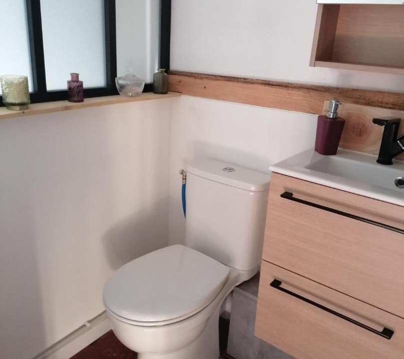 Photo of Bathroom in Soulaire-et-Bourg