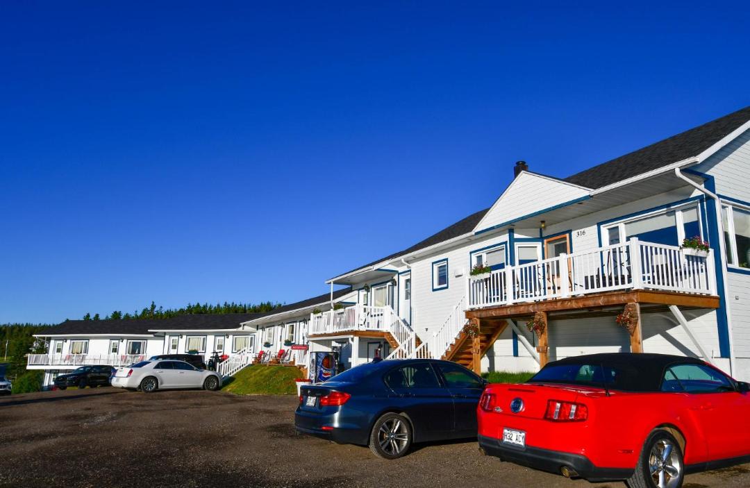 Photo of Others in Perce