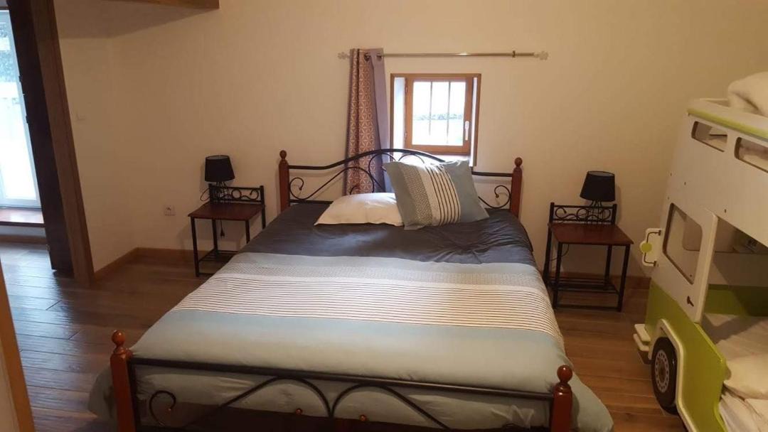 Photo of Others in Mirebeau