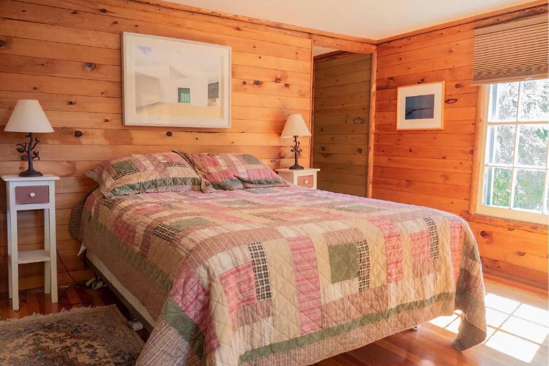 Photo of Bedroom in Elizabethtown