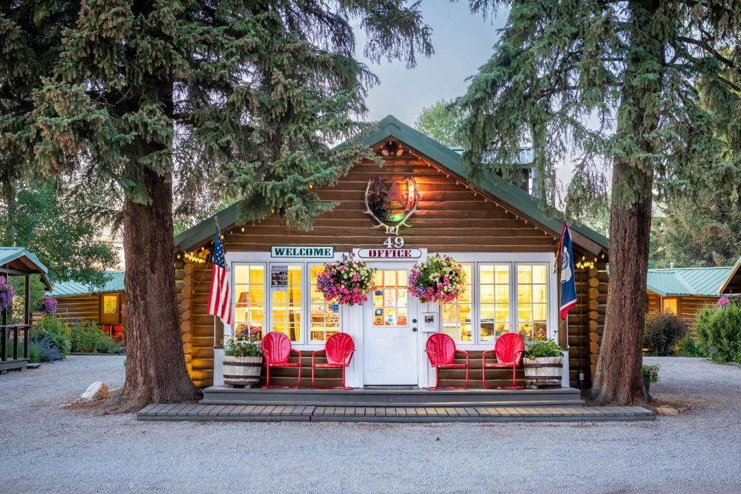 Photo of Others in Pinedale