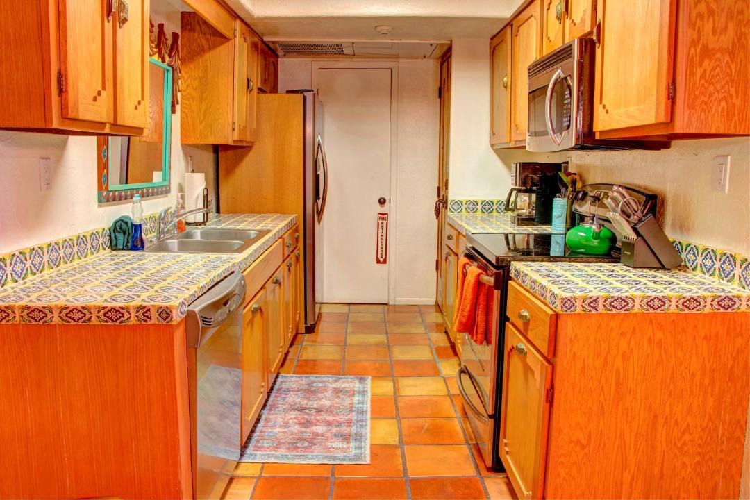 Photo of Kitchen in Northeast Santa Fe