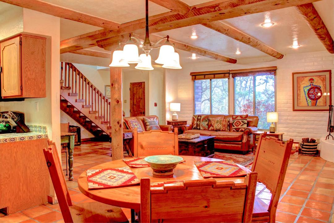 Photo of Livingroom in Northeast Santa Fe