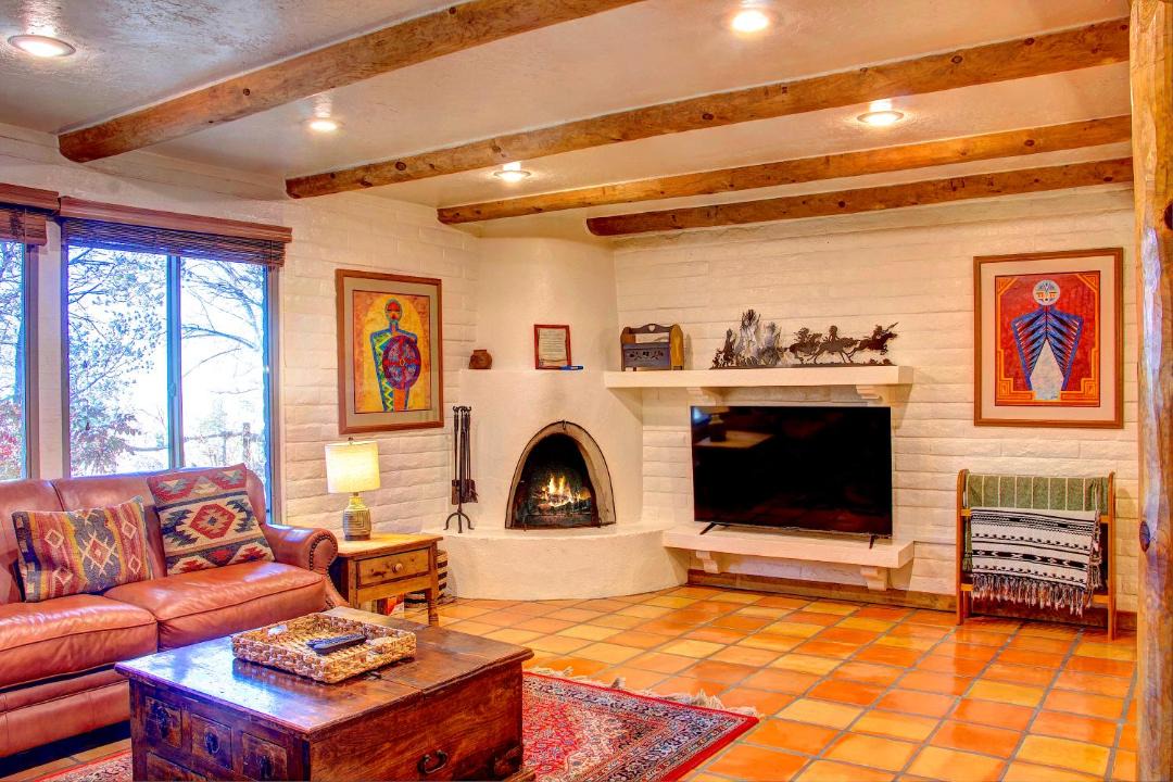 Photo of Livingroom in Northeast Santa Fe