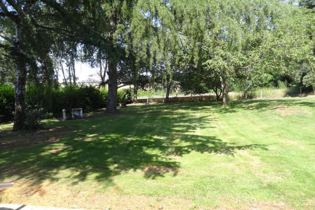 Photo of Others in Gracay