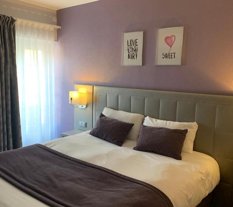 Photo of Others in Venoy