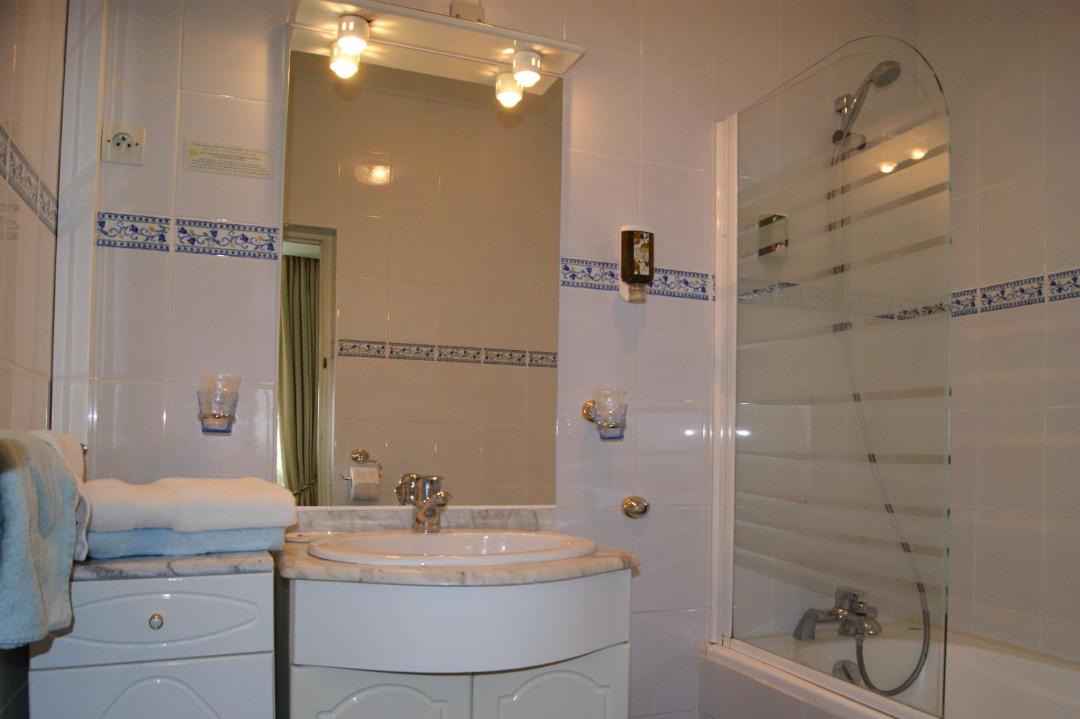 Photo of Bathroom in Saint-Satur