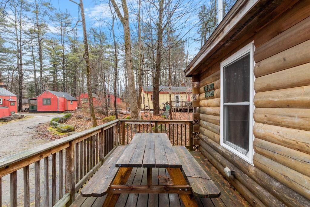 Photo of Patio Balcony in Weirs Beach