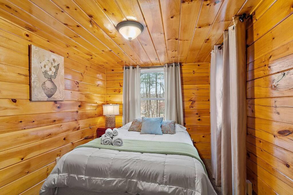 Photo of Bedroom in Weirs Beach