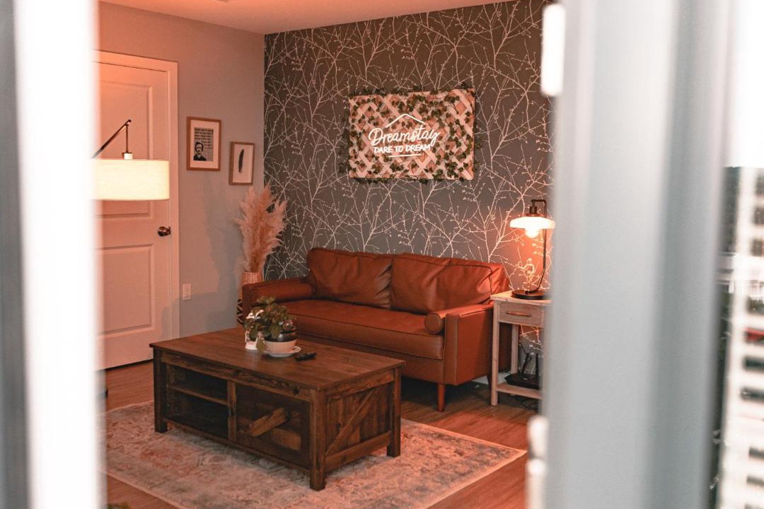 Photo of Livingroom in Jefferson Manor