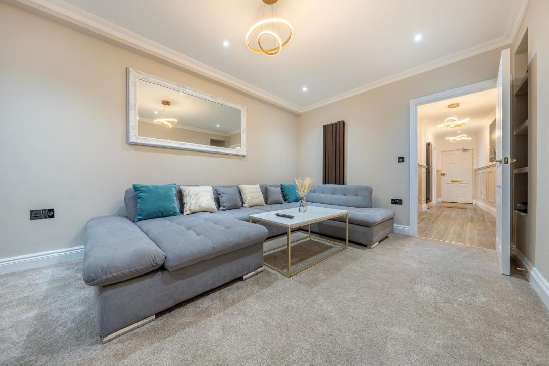 Photo of Livingroom in Bromley South