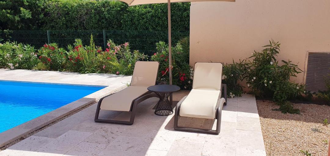 Photo of Others in Lagnes