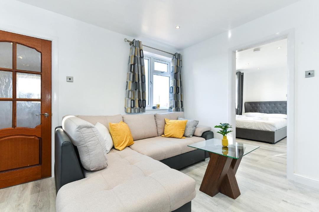 Photo of Others in Mansfield