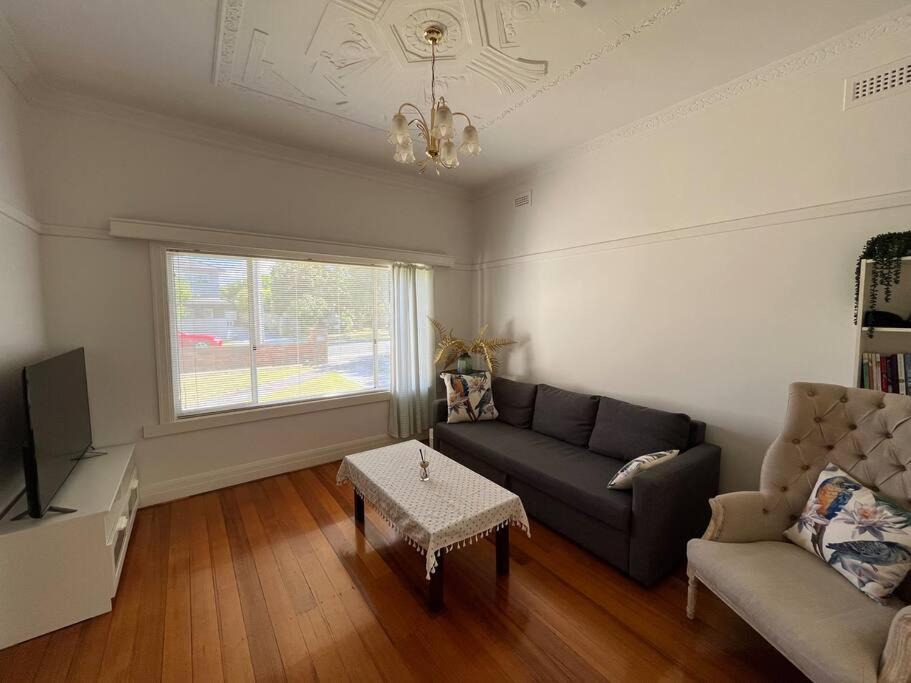Photo of Livingroom in McKinnon