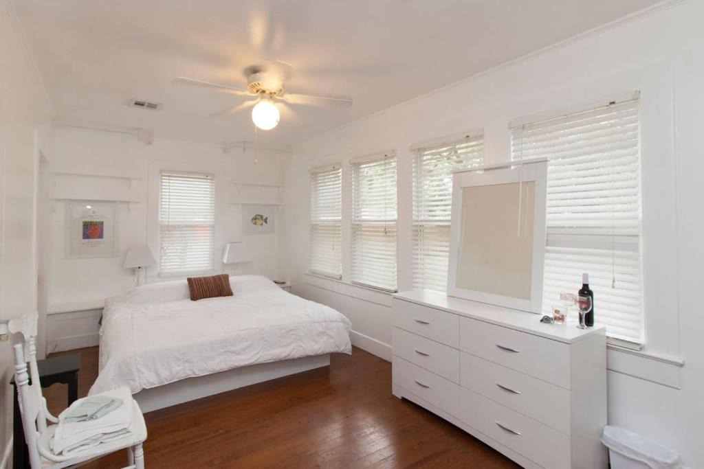 Photo of Bedroom in Downtown