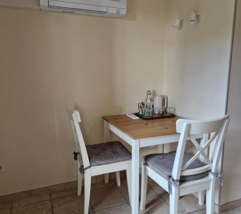 Photo of Others in Laudun