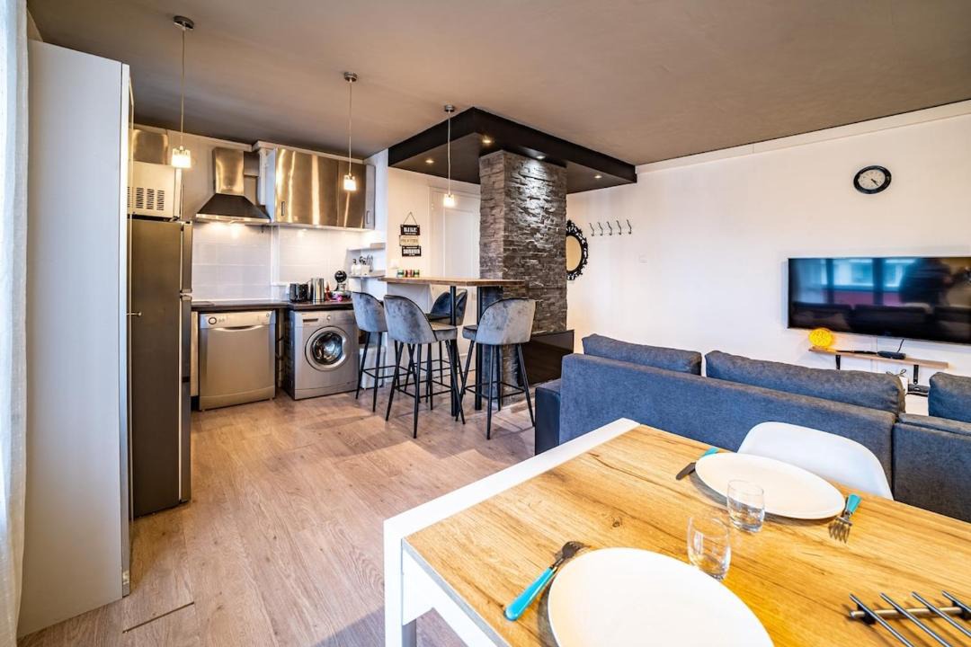 Photo of Livingroom in Quartier des Eaux-Claires