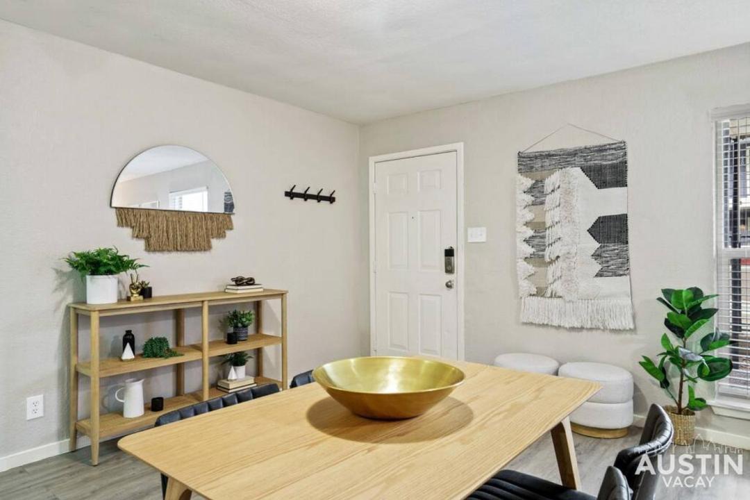 Photo of Livingroom in Cherrywood