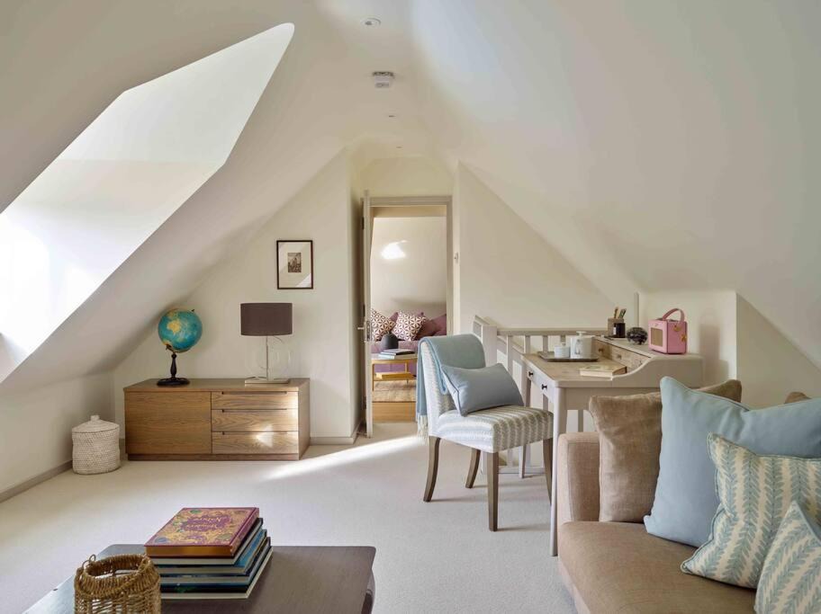 Photo of Others in Turville