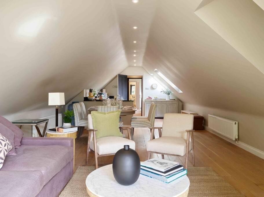 Photo of Others in Turville