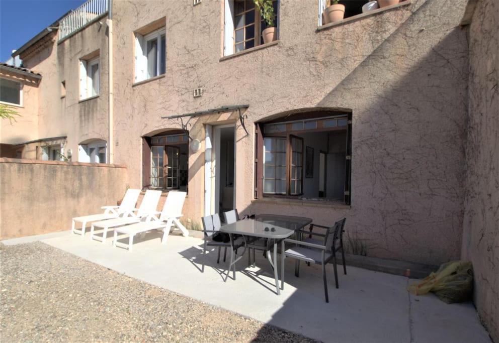 Photo of Buildings in Goudargues