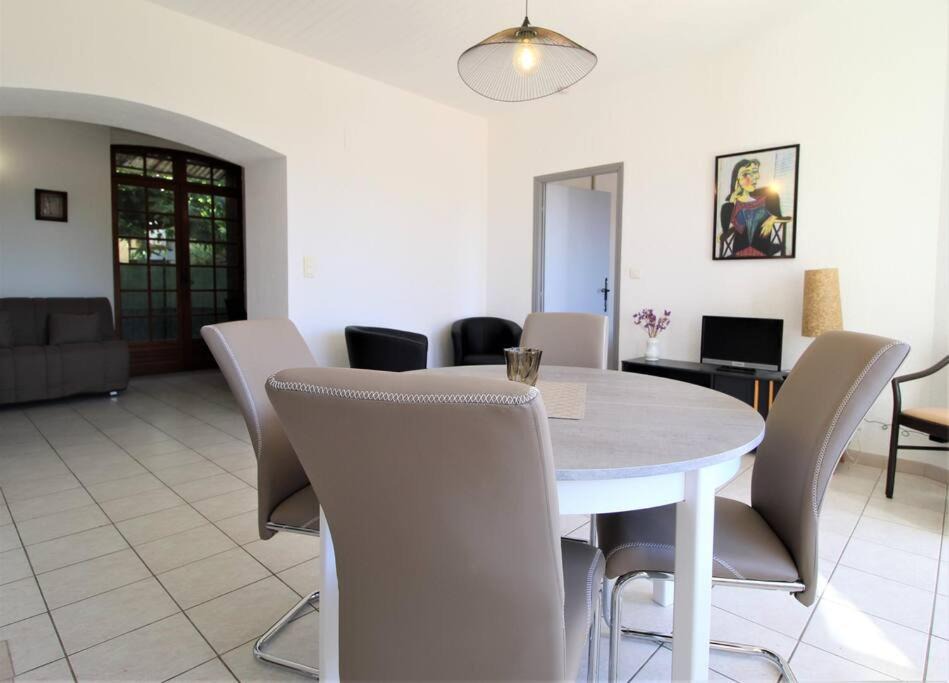 Photo of Livingroom in Goudargues