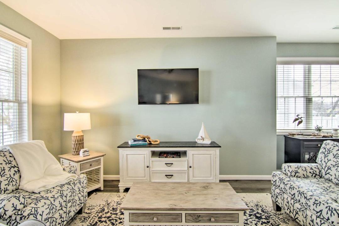 Photo of Livingroom in Cedar Neck