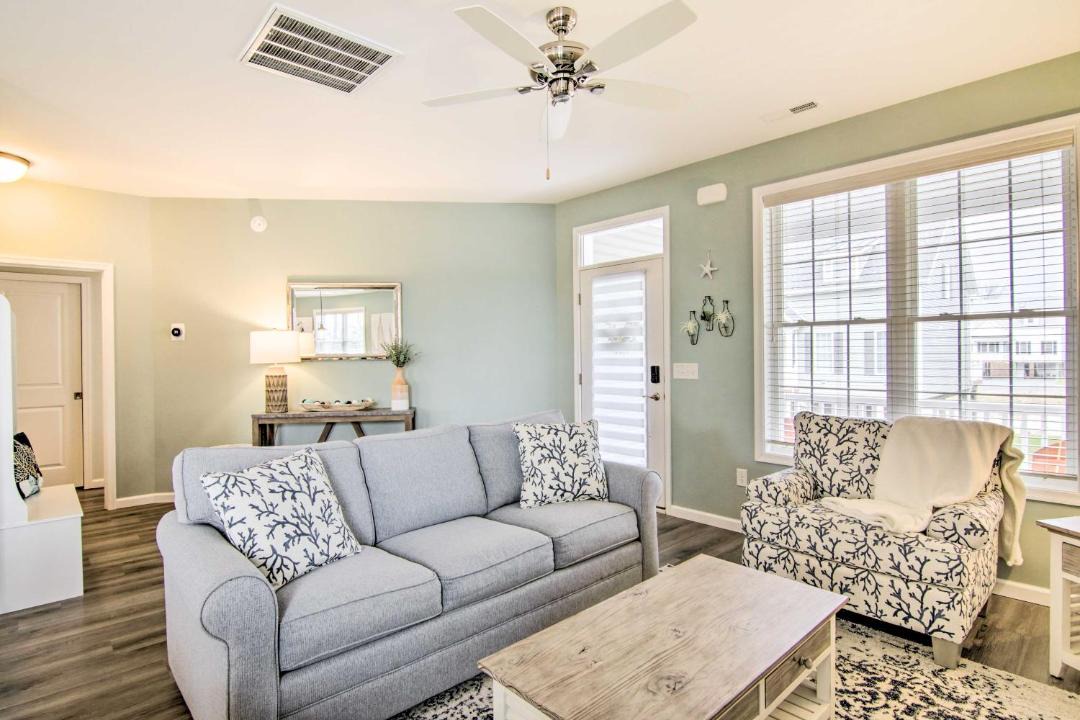 Photo of Livingroom in Cedar Neck