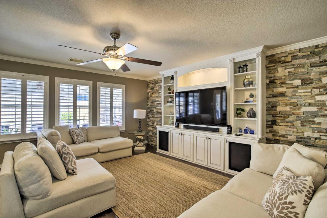 Photo of Livingroom in Cypress