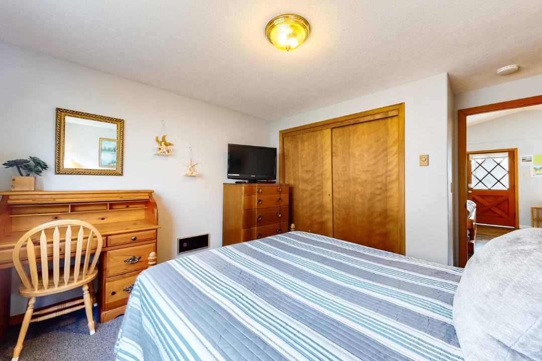 Photo of Bedroom in Manzanita