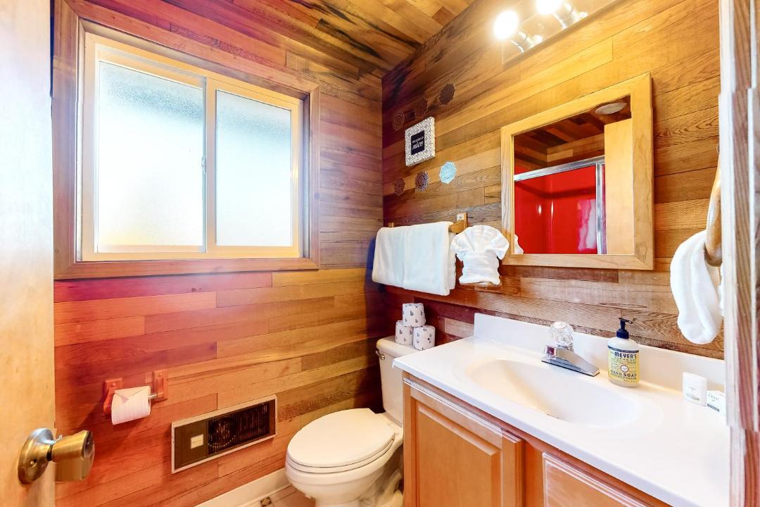 Photo of Bathroom in Manzanita