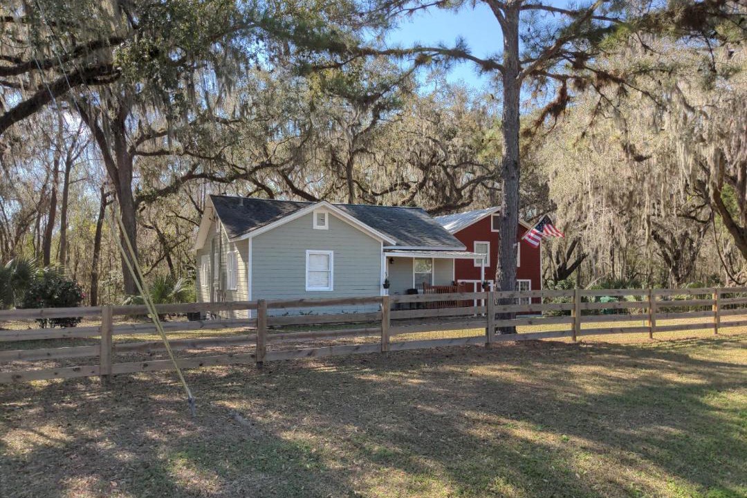 Photo of Others in Micanopy