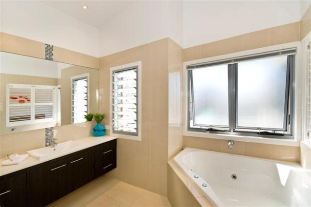 Photo of Others in Surfers Paradise