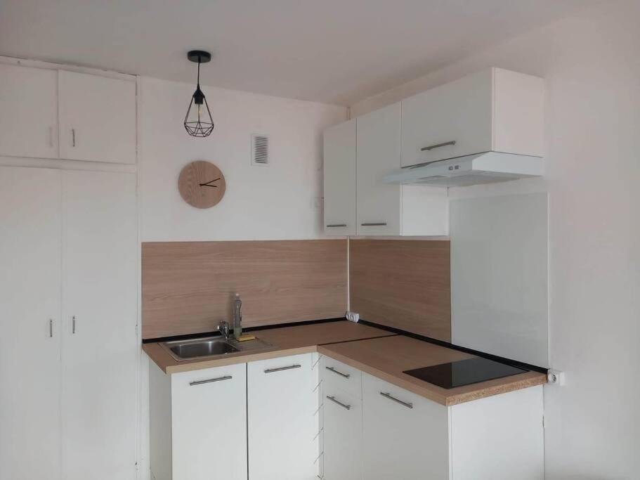 Photo of Kitchen in La Jetee