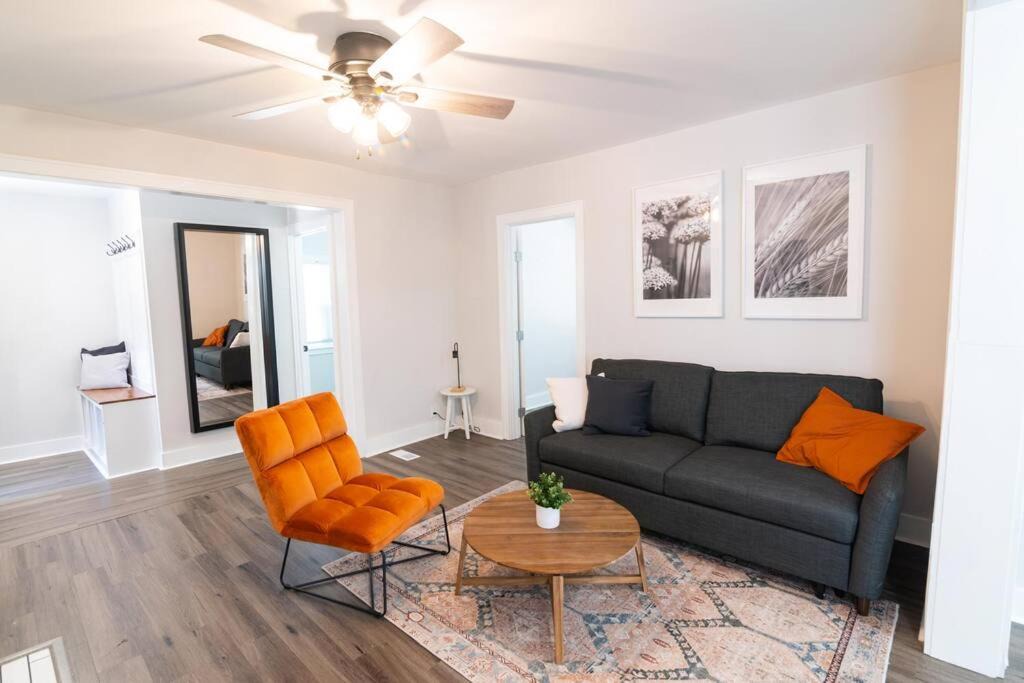 Photo of Livingroom in Independence