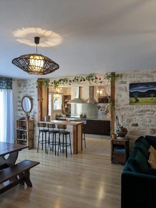 Photo of Livingroom in Villeseque