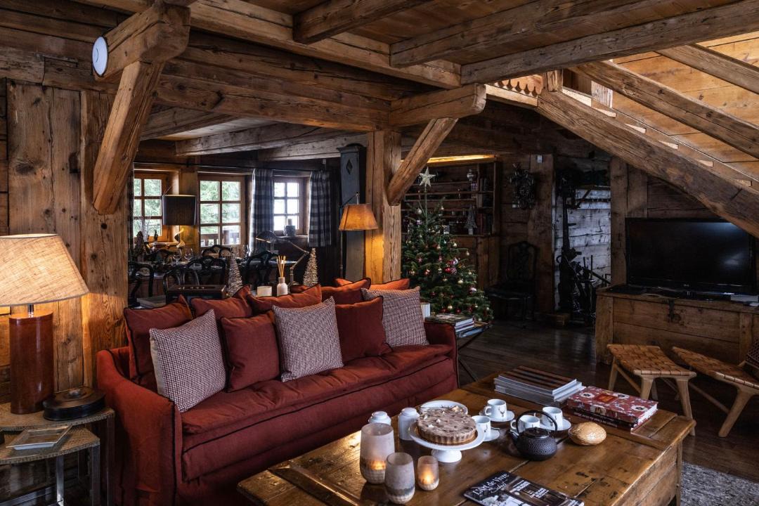 Photo of Livingroom in Demi-Quartier