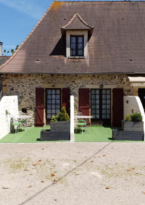 Photo of Others in Sarrazac