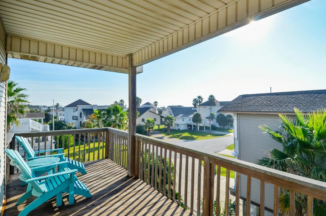 Photo of Patio Balcony in Pirates Beach