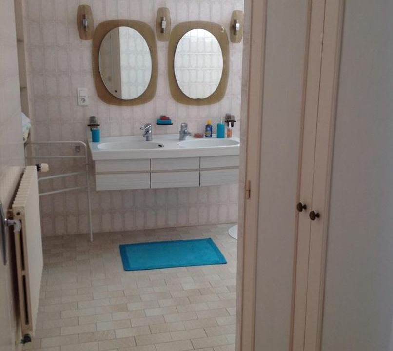 Photo of Bathroom in Amou