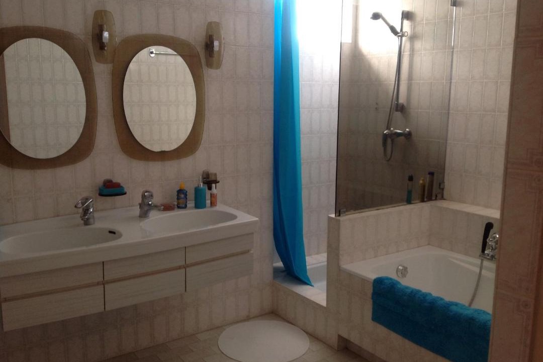 Photo of Bathroom in Amou