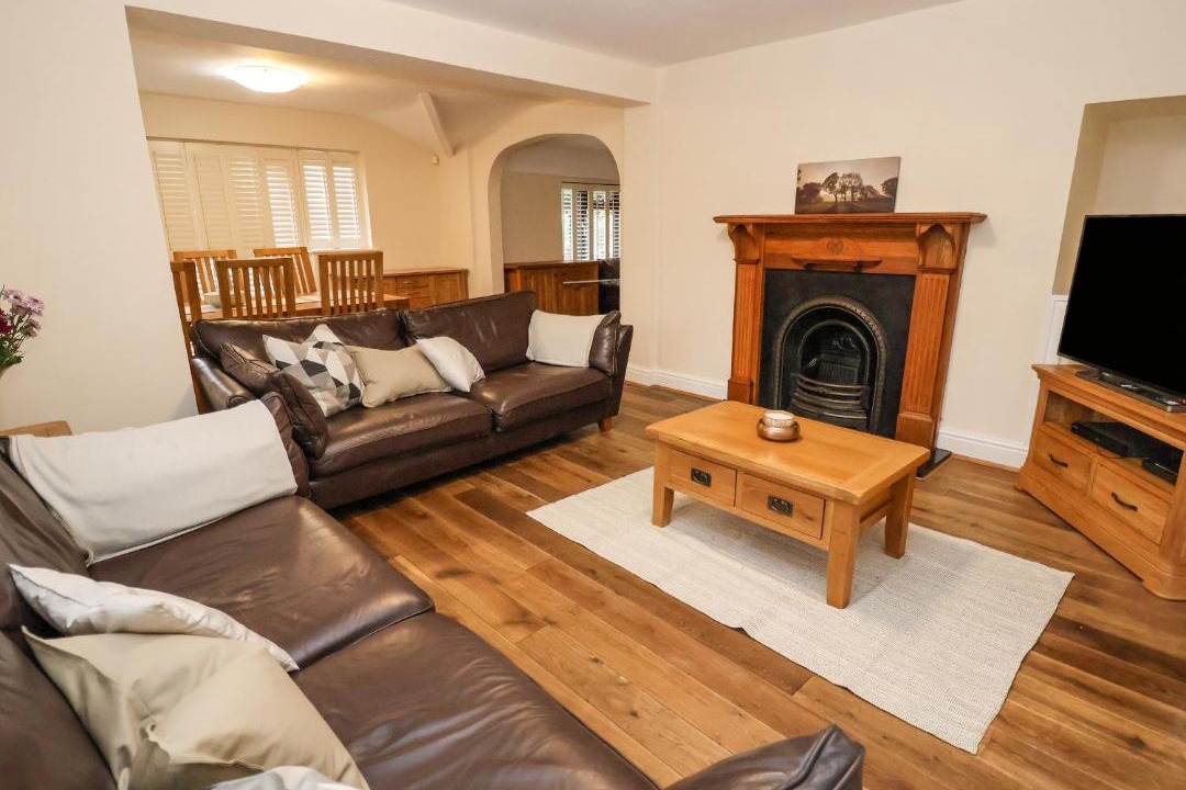Photo of Livingroom in Chorlton-by-Backford