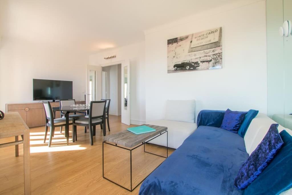 Photo of Others in Les Moulins