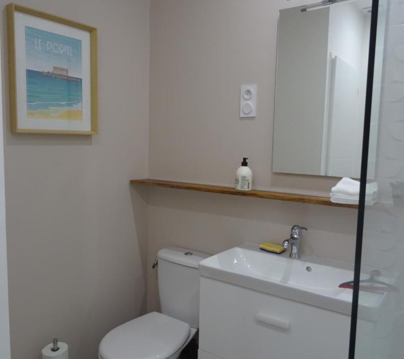 Photo of Bathroom in Le Portel