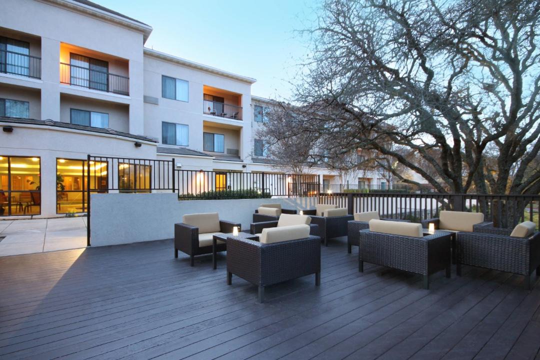 Photo of Patio Balcony in East Roseville Parkway