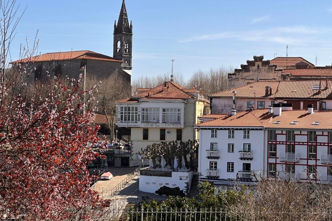 Photo of Buildings in Mundaka