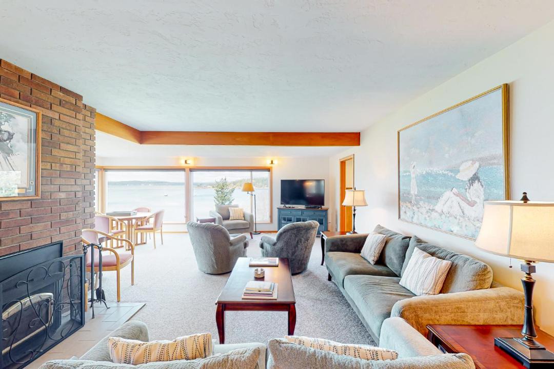 Photo of Livingroom in Lopez Island